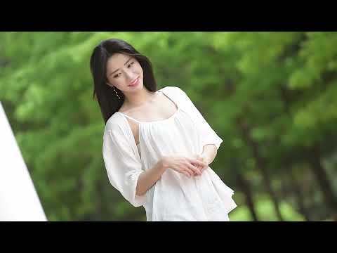 하드털이 레이싱모델 임솔아 LIM SOLA 야외에서 출사느낌촬영 직캠 청바지 입은 여신 스찌