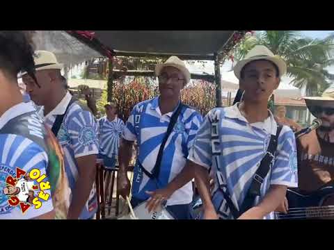 VINÍCIUS BASTIÃO E BATERIA DA MOCIDADE DE JUQUITIBA AGITARAM A PRAIA DE PERUÍBE NO QUIOSQUE TERRAL.