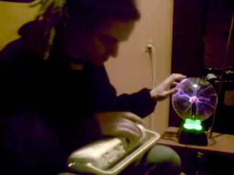 Circuit Bent Radio and Plasma Ball by hoRacy