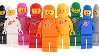 🔄 LEGO exclusive orange astronaut & the 2020 LEGO Minifigure A Visual History book! re upload