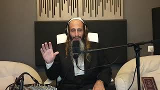 מלווה מלכא עם שי גז והרב מאור קריו שופטים תשפג (הרב מאור קריו) - התמונה מוצגת ישירות מתוך אתר האינטרנט יוטיוב. זכויות היוצרים בתמונה שייכות ליוצרה. קישור קרדיט למקור התוכן נמצא בתוך דף הסרטון