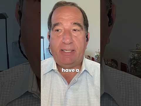 Top Chief Investment Officer Reveals Whether It's Better ... - YouTube