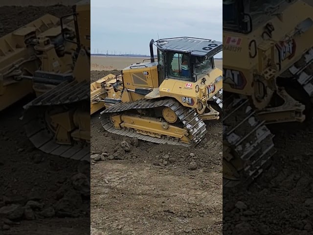 Vídeo relacionado con Caterpillar Cat Construction Flota Bulldozer 82022, Amarillo