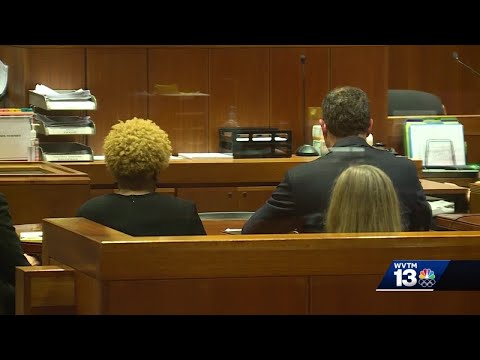 Jury 'closer' to verdict in Sherry Lewis ethics trial Video