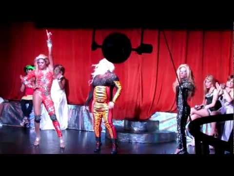 Mikaela Pitt, Samantha Drag e Victoria Vipper - Danger - 28/12/12 (HD - By Alan Junior)