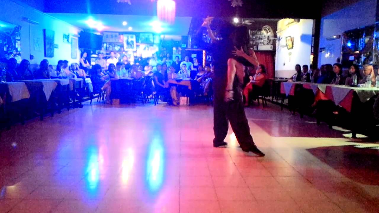 Juliana Aparicio y Jose Almar  6/1/16 video I