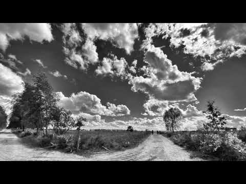 Danny Dziuk: Der strahlendblaue Himmel dieser Tage