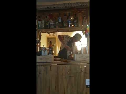 Welcome everybody to the "bam bam home-bartending sessions" by Mario #01 - Passion Mojito!