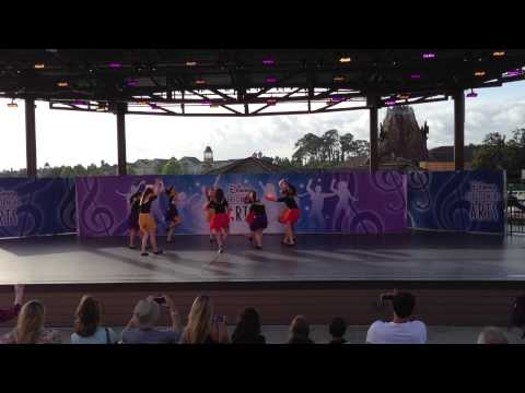 Aviv na Disney 2013 - Mabruk Aleikum