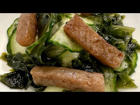 Vegetarian japanese octopus seaweed cucumber salad  aka Tako su (but using Konnyaku instead) #takosu