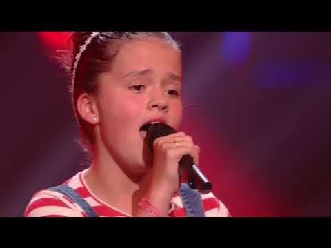 Wieke - Ik Voel Me Zo Verdomd Alleen | The Voice Kids 2017 | The Blind Auditions