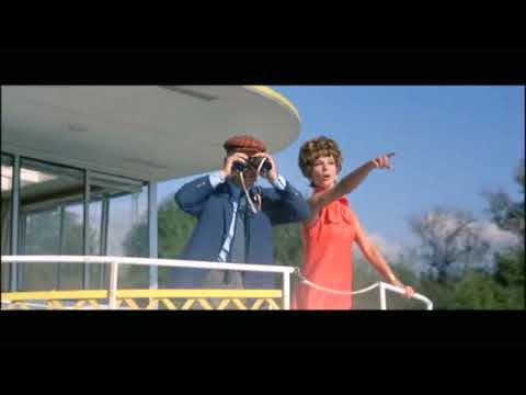 Le Petit Baigneur - The Little Bather (1968) - 20, Louis de Funes