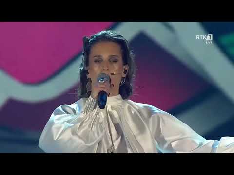 Rina Krasniqi vjen me një performancë, në kujtim të Violeta Rexhepagiqit