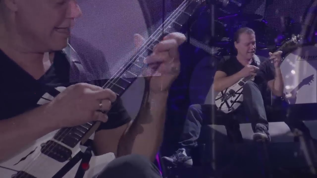 Van Halen - Eruption (Live at the Tokyo Dome 2013) [PROSHOT] - YouTube