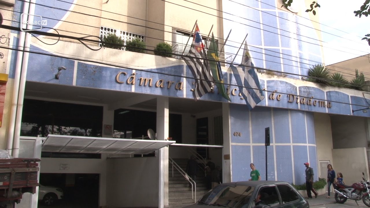 População reage contra aumento de salário de vereadores em Diadema; veja vídeo