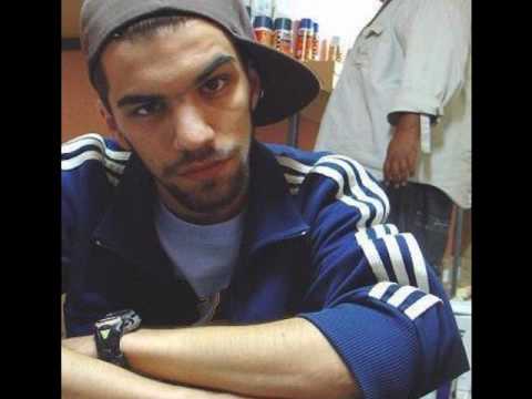 Mikros Kleftis - Grafo Ka8e Mera (ft.Ypo)