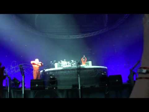 Noize Suppressor presents Sonar HQ