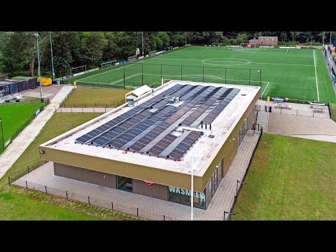 180 zonnepanelen  op dak HSV Wasmeer  in Hilversum