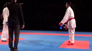 preview picture of video 'Karate1 PL, Almere 2014 - VAN DER VOORT vs. CLAVIEN - Kumite fem. +68 FINAL'