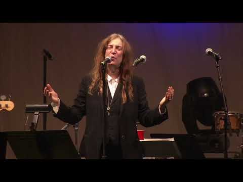 Patti Smith & Tony Shanahan - "Oh Yoko!" - 30th Annual John Lennon Tribute