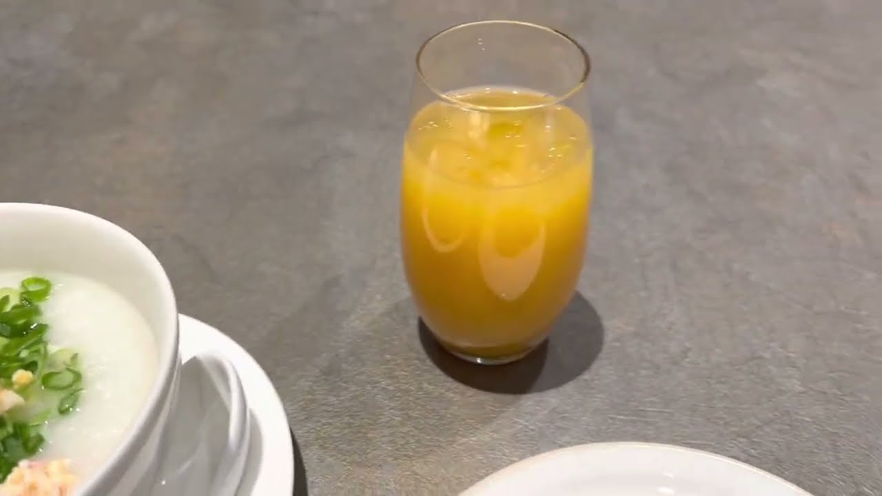 Philippine Airlines Mabuhay Lounge thumbnail