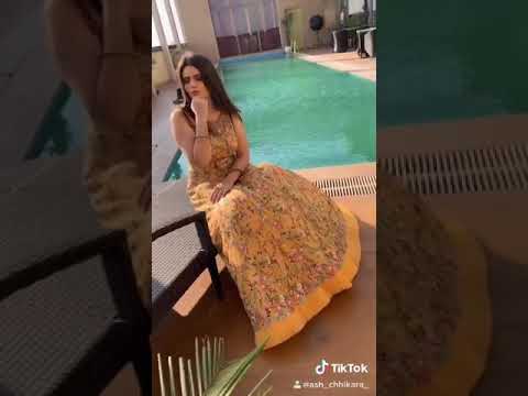 download lagu mp3 mp4 Lovely Arora, download lagu Lovely Arora gratis, unduh video klip Lovely Arora