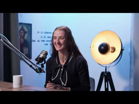 O cană cu apă and Laura Dinu