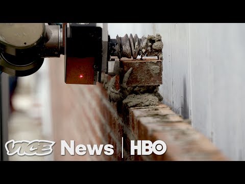 , title : 'This Bricklaying Robot Can Build Walls Faster Than Humans (HBO)'