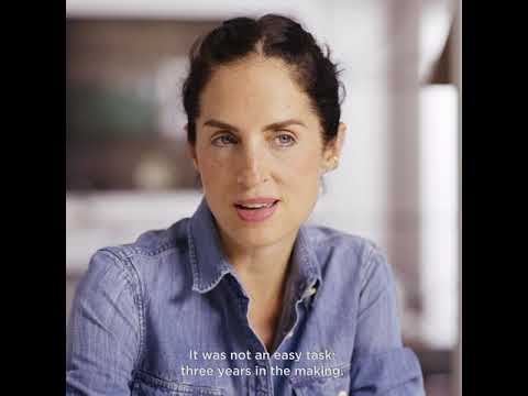 Kvepalai vyrams Carolina Herrera Bad Boy Le Parfum EDP, 50 ml video