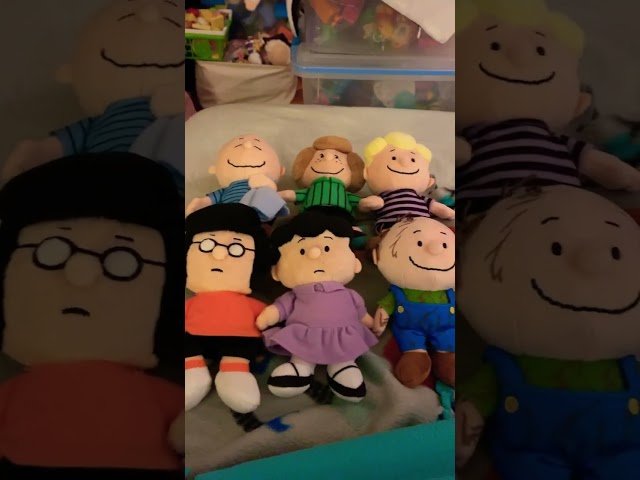 Vídeo relacionado con Peanuts - Peppermint Patty y Marcie necesitan un día de chicas Camiseta sin Mangas