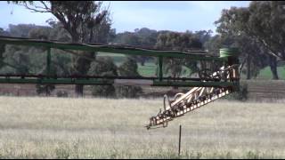 preview picture of video 'Over the Fence: Small change for big gains in spray efficiency - Oct 2011'