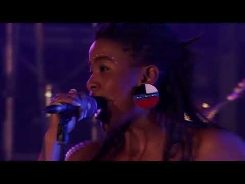 Thandiswa Mazwai - Nizalwa Ngobani (Live)