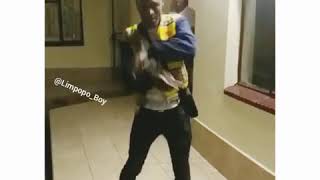 Download lagu Limpopo boy mp3