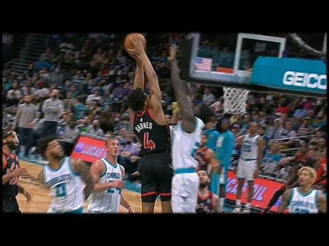 Scottie Barnes STRONG Two Handed Slam Dunk