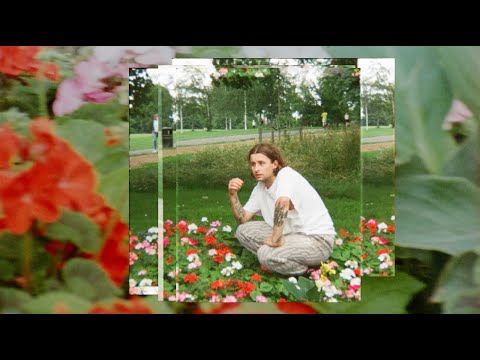 Video thumbnail for Love Reigns