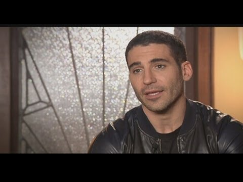 Más de Velvet - "La inocencia de Alberto en el amor se va enfriando"