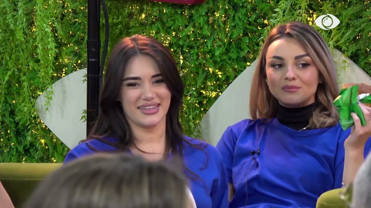 Miri i merr çakmakun Gimbos nga xhepi, banorët shkëmbejnë batuta: Kujdes mos e ka të grisur…