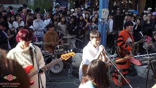 181003 The Rose (더로즈) Hongdae Busking: She's In The Rain (Regular Version)