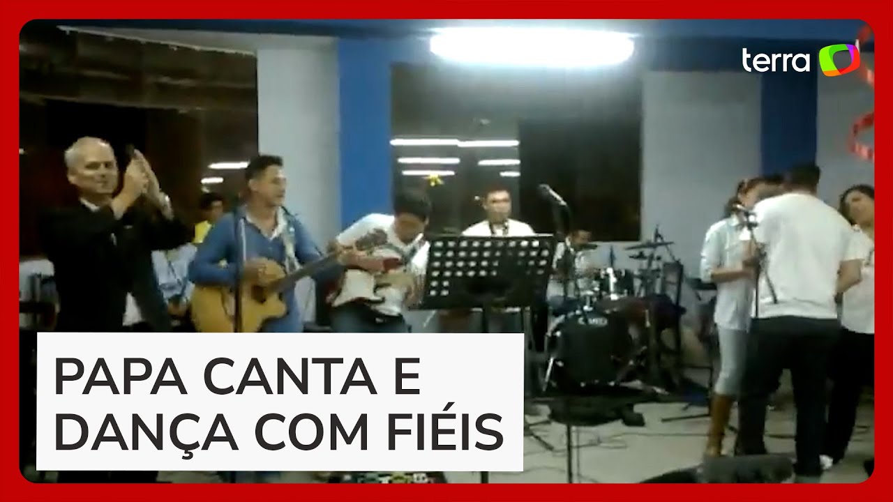Vídeo mostra papa Leão XIV animado cantando 'Feliz Navidad' quando era arcebispo no Peru