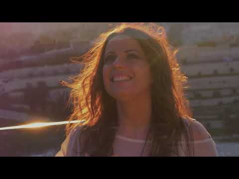 Mikkel Dammann i samtale med Astrid Tveitan i forbindelse med utgivelsen av låten Crucified.