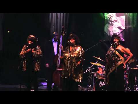 Harriet Lewis, Joan Faulkner, Joanne Bell és a Csík Gusztáv Trio/Squeeze me