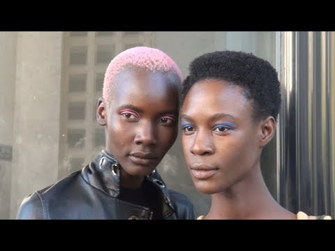 Fashion Week Paris 2018 2019  EXIT GUY LAROCHE .