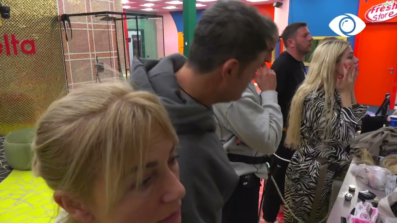 Sa del Olta na shikon/ Kejsi-Kristit: Si shikonte kur ishim jashtë...