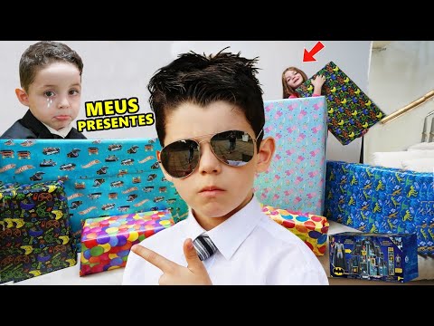 ABRINDO MEUS PRESENTES DE ANIVERSÁRIO DE 11 ANOS - Piero Start