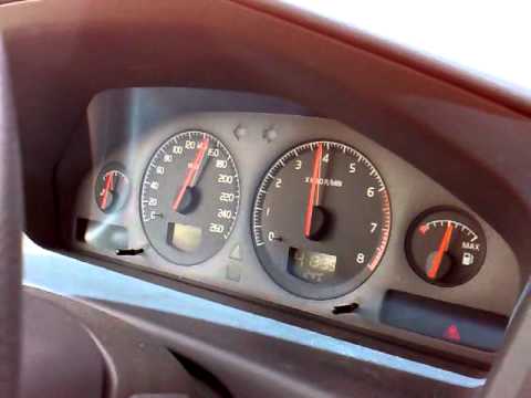 Volvo V70 Black Monster in Action