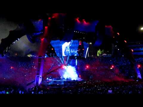 U2 "Ultraviolet (Light My Way)" Live at Rose Bowl 360 Tour 10-25-09