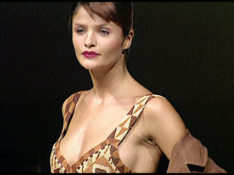 LAURA BIAGIOTTI Spring 1995 Milan - FashionChannel