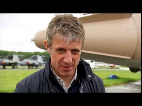 Ford Focus 1.0L vs 1.6L Fifth Gear Team Test