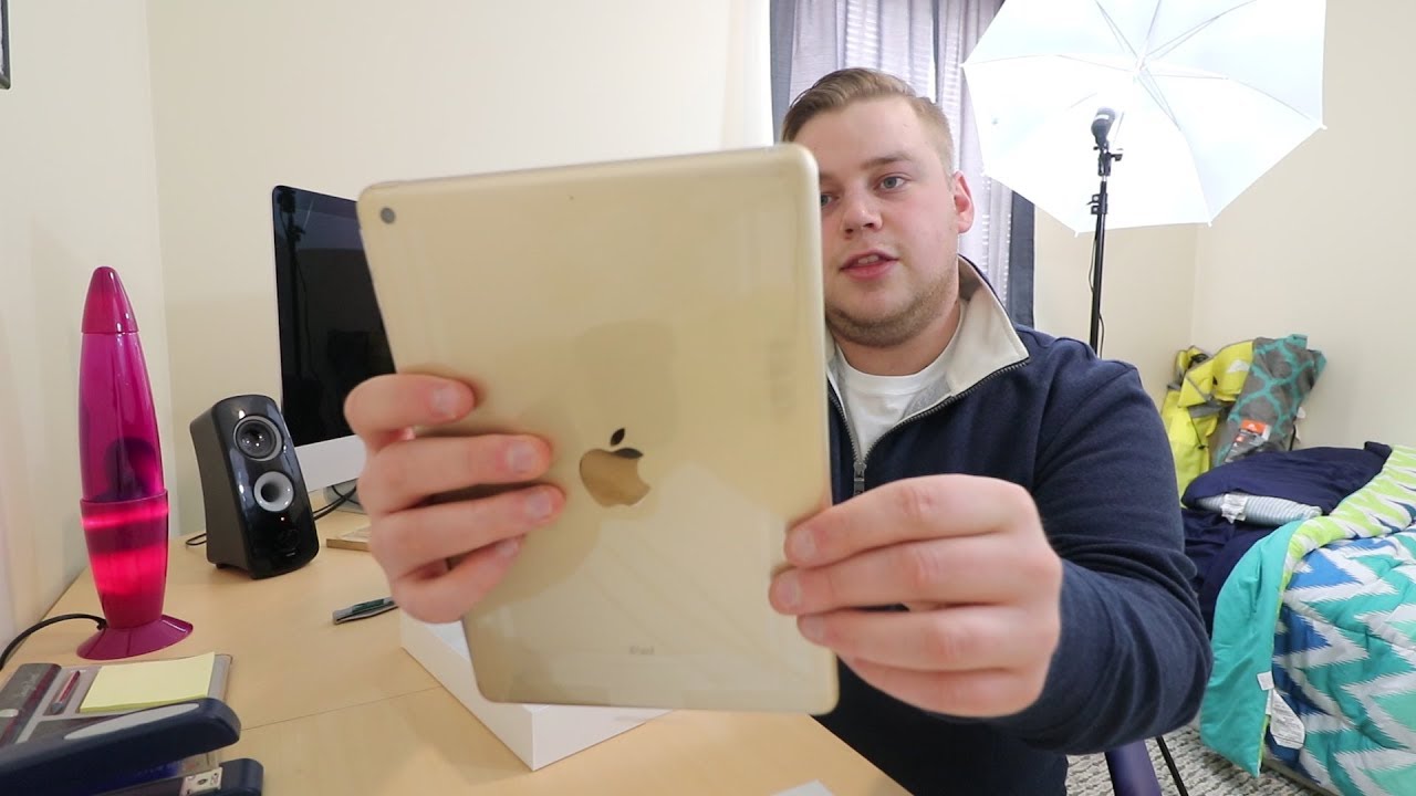 9.7 inch iPad 32 GB WiFi 2017 Unboxing (GOLD)