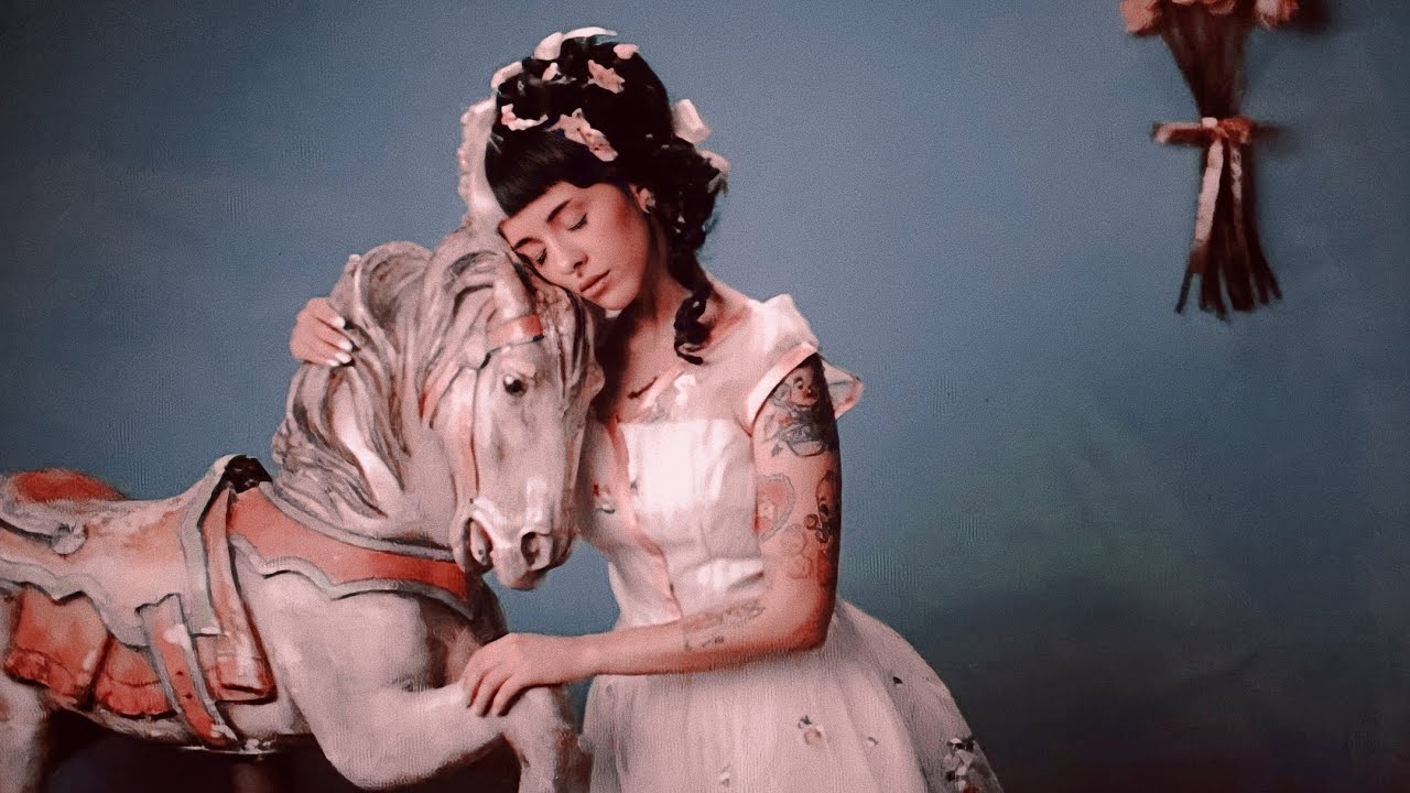 Miniature de la vidéo Melanie Martinez - Cry Baby [Movie • Visual Album] du film Cry Baby (Visual Album)